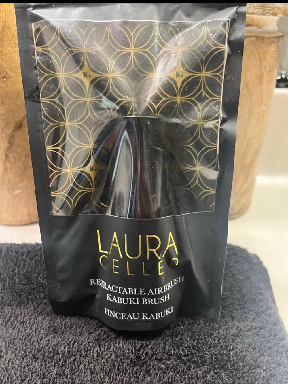 Laura Geller Retractable Kabuki Brush - Black